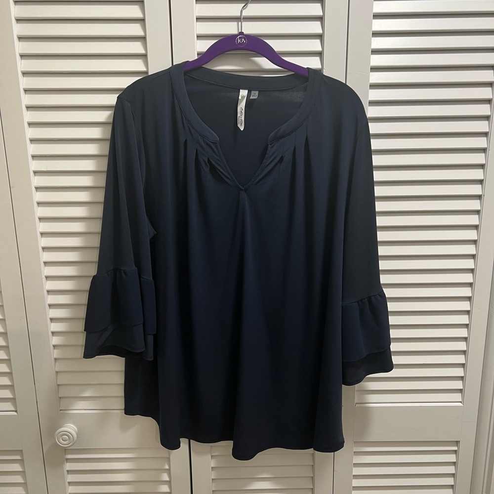Navy 3/4 sleeve Blouse